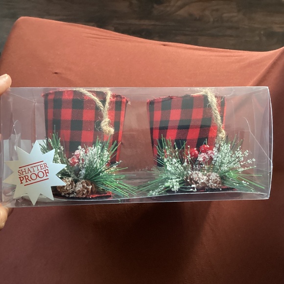Christmas Decor Red Black Checkered Hats Shatter Proof  New with Tag - Picture 1 of 13